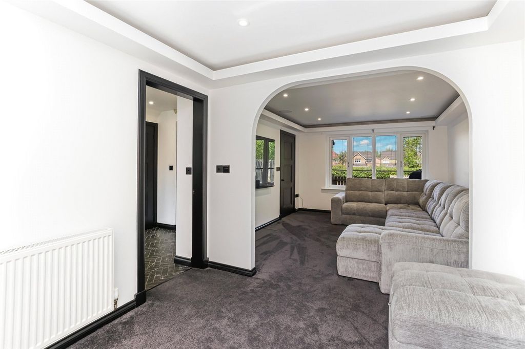 Property photo 3 of 23 Picture No. 03
