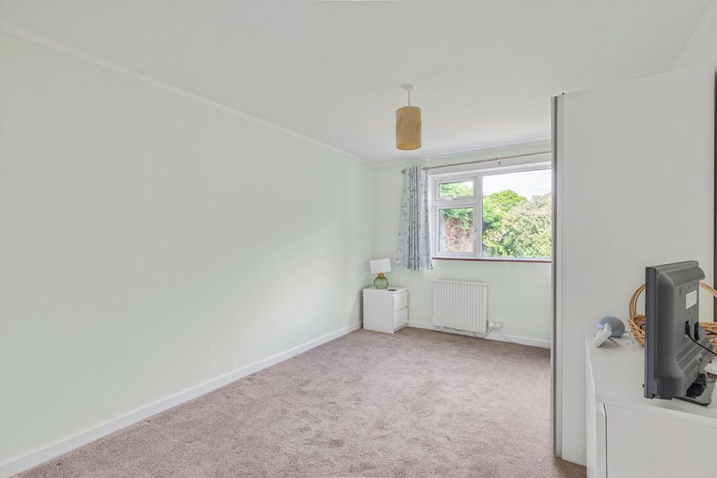 Property photo 3 of 7