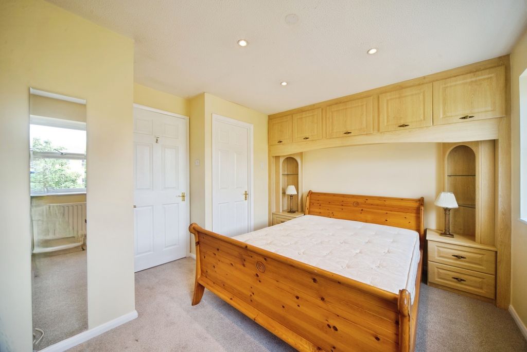 Property photo 3 of 17 Photo