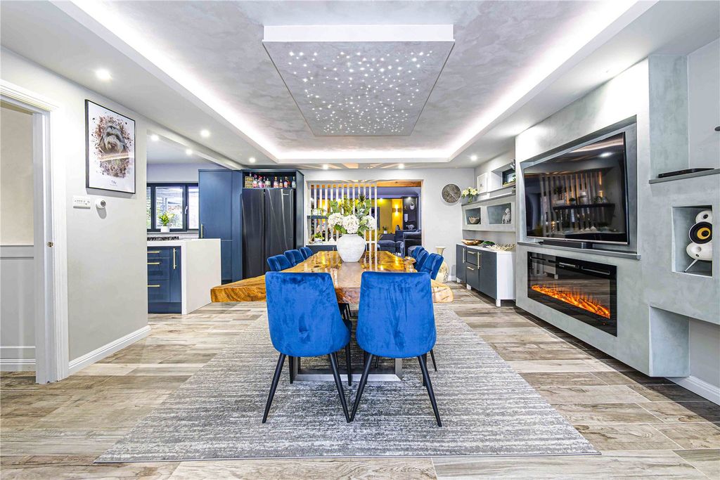 Property photo 2 of 26 Picture No. 44