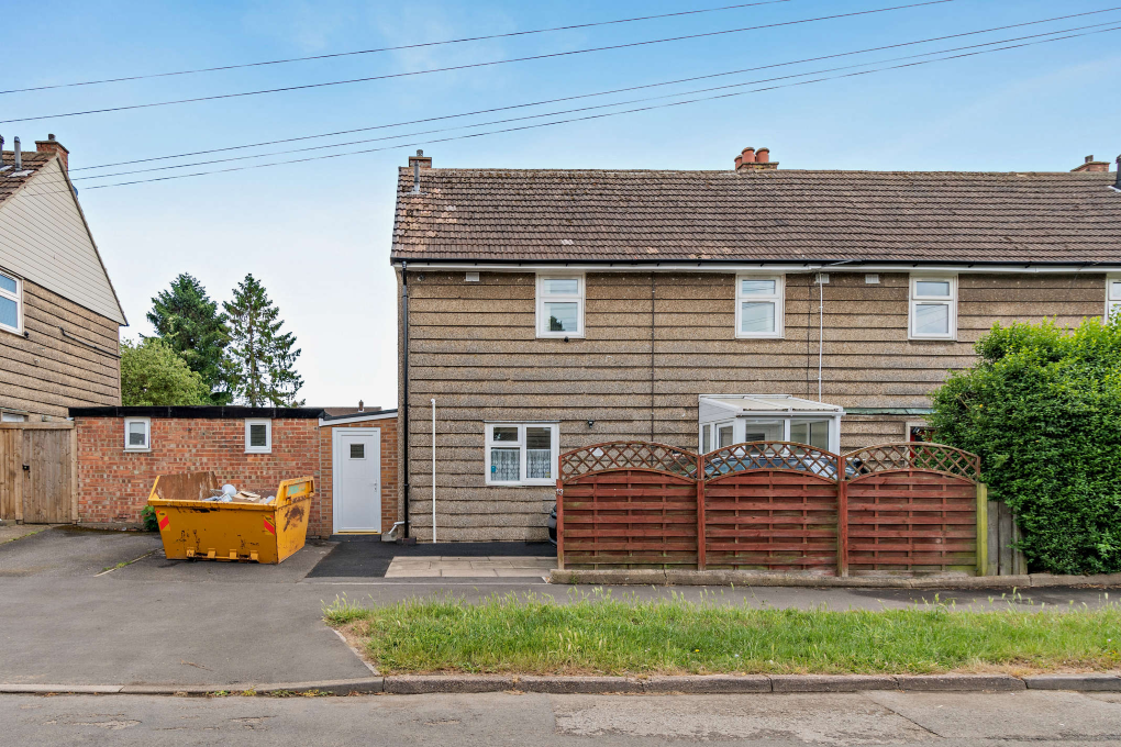 Property photo 1 of 12