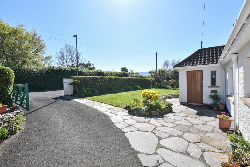 Additional image 4 of 4 bed detached house for saleWhin Road, Ballygally, Larne BT40