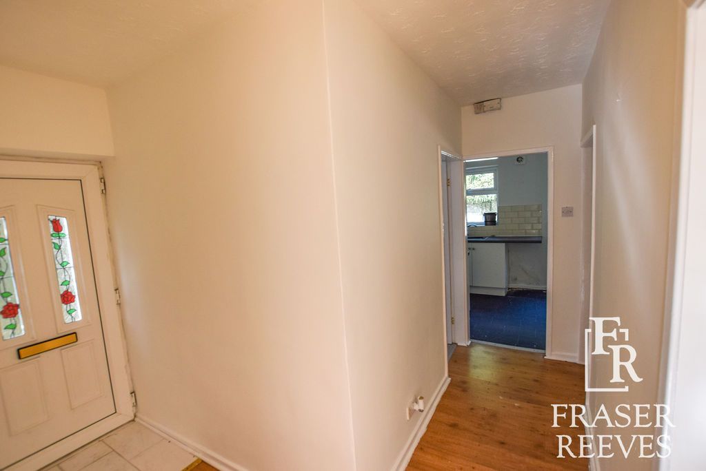Property photo 3 of 16 Hallway