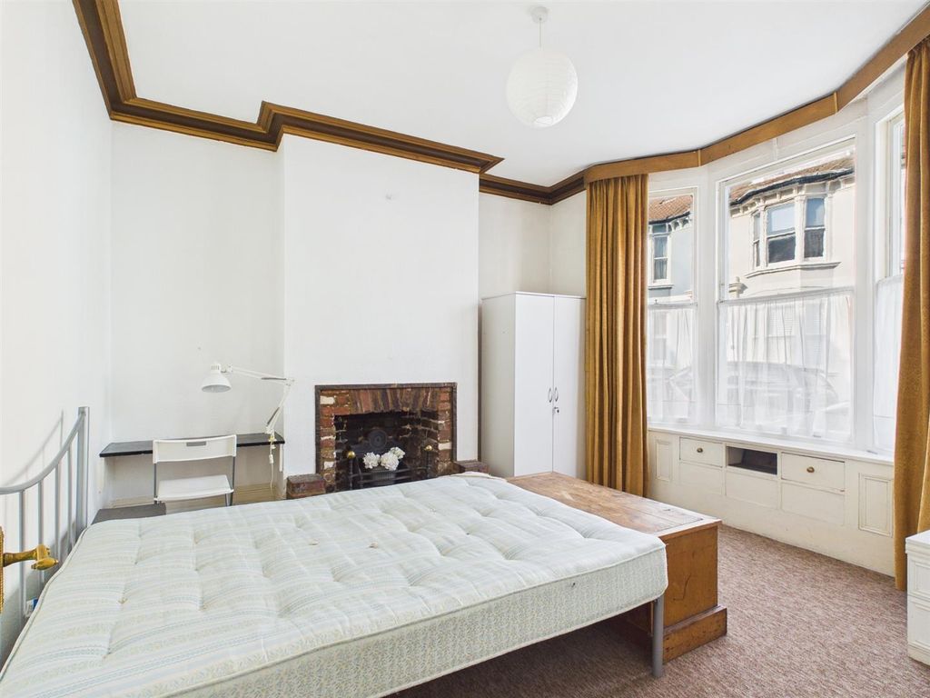 Property photo 2 of 19 Cam01968G0-Pr0255-Still002.Jpg