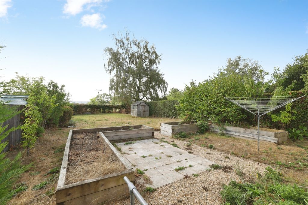 Property photo 2 of 21