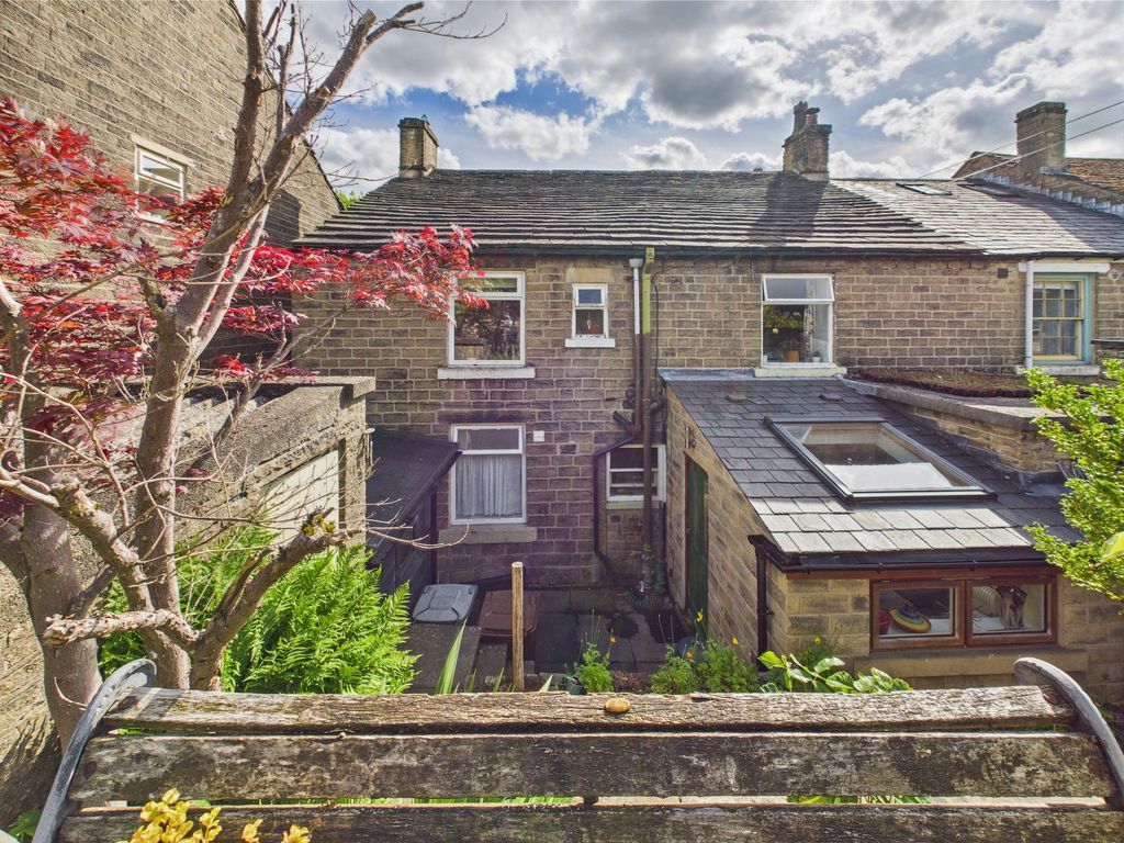 Property photo 1 of 25