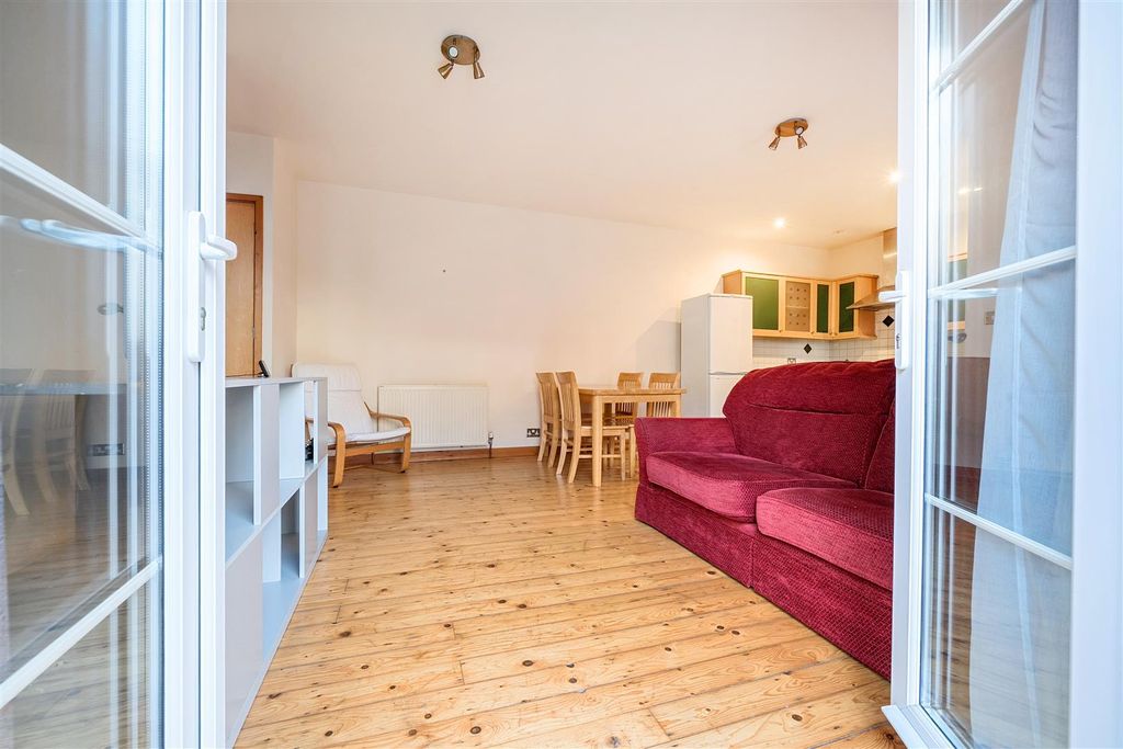 Property photo 3 of 13 1383687-10-691F2B1d63d85.Jpg