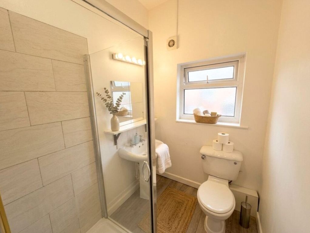 Property photo 3 of 5 Picture No. 04