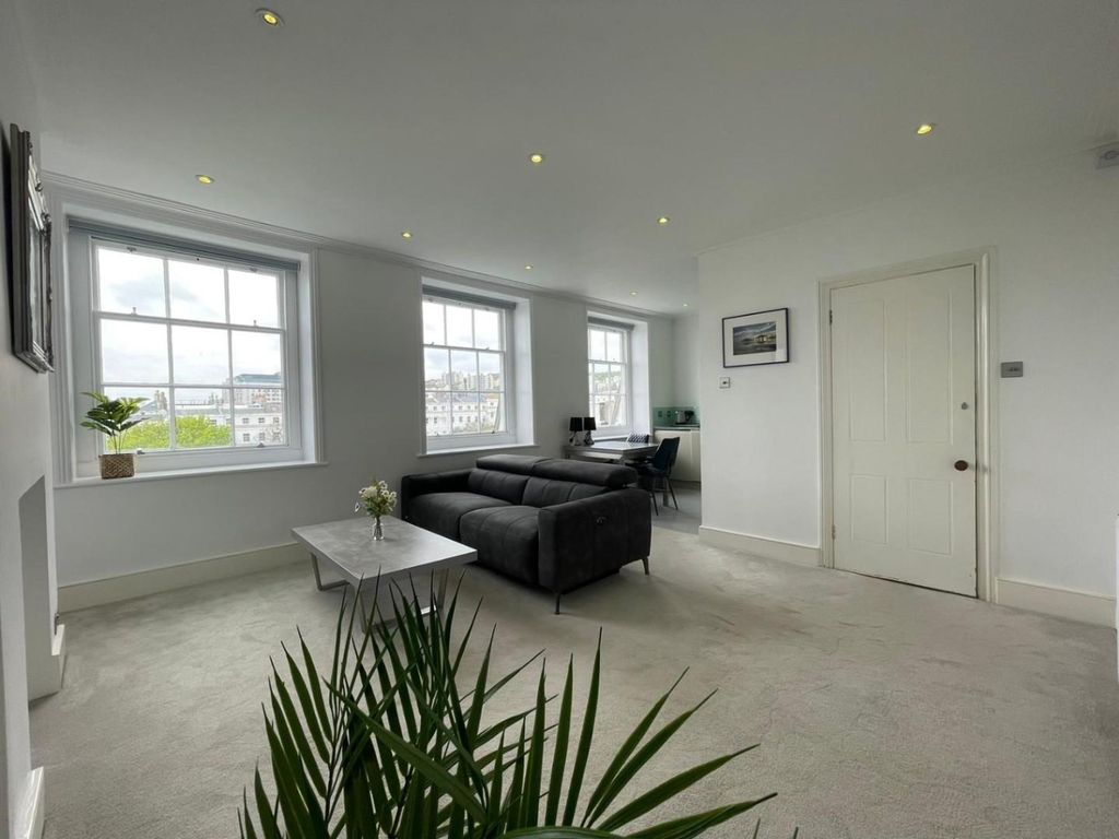 Property photo 1 of 24 4703310