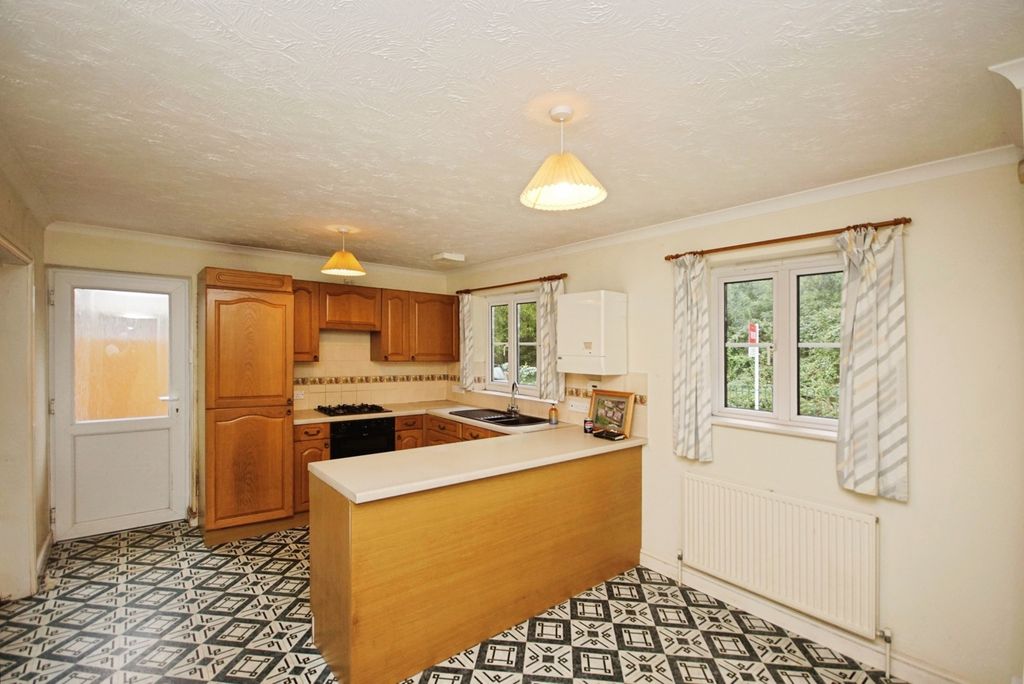 Property photo 3 of 18 Photo
