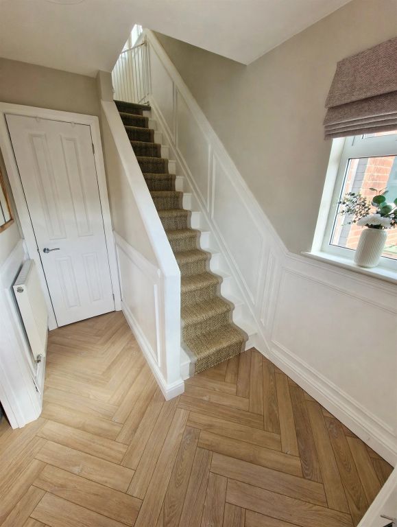 Property photo 2 of 34