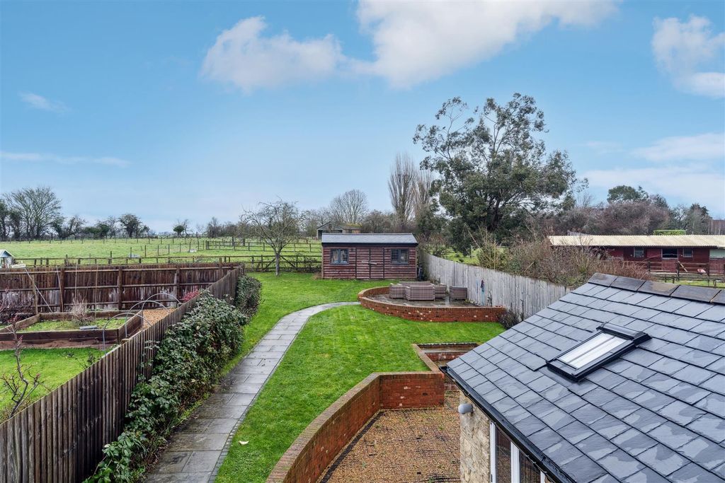 Property photo 2 of 23 Dsc00187-A82446F5d6A59F92c0230970c24Fe049.Jpg