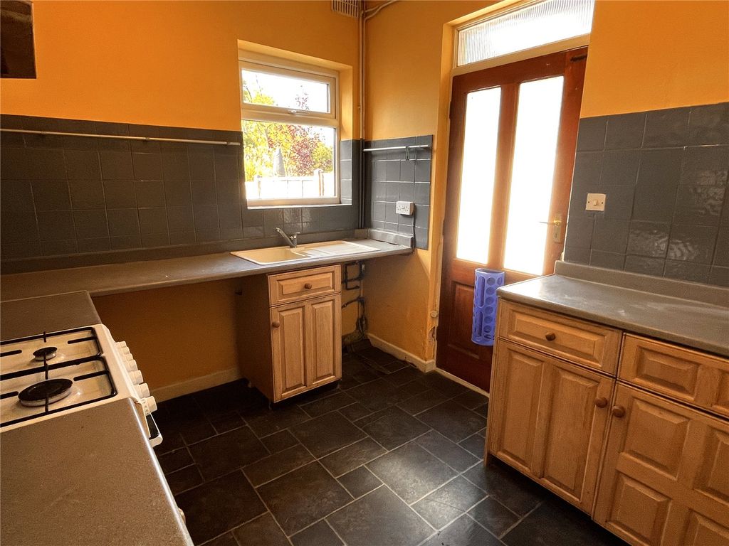 Property photo 3 of 19 Picture No. 16