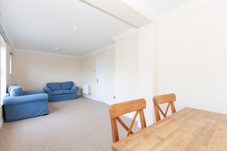 Property photo 2 of 10 217471