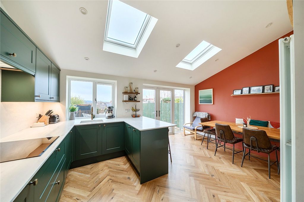 Property photo 2 of 22 Picture No. 08