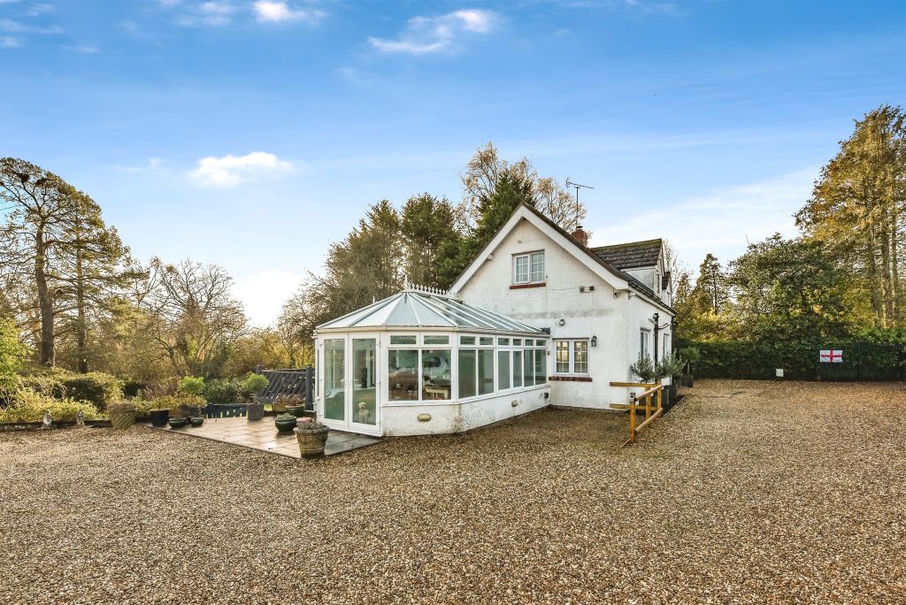 Property photo 2 of 22