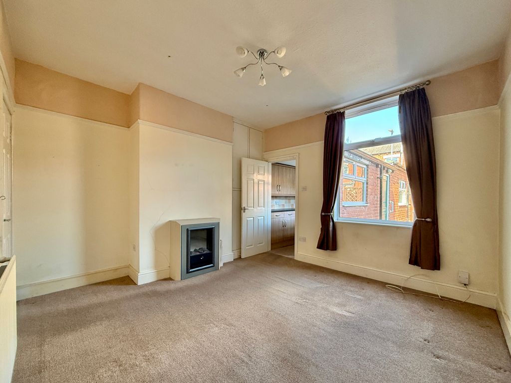 Property photo 3 of 9 Sitting Room