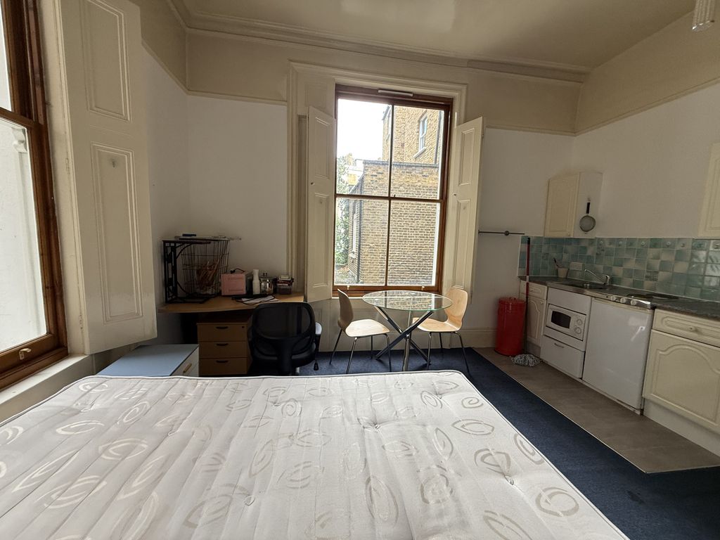 Property photo 3 of 5