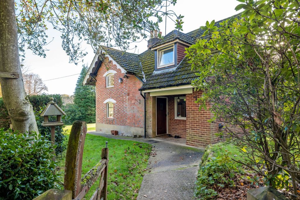 Property photo 2 of 22 Picture No. 20