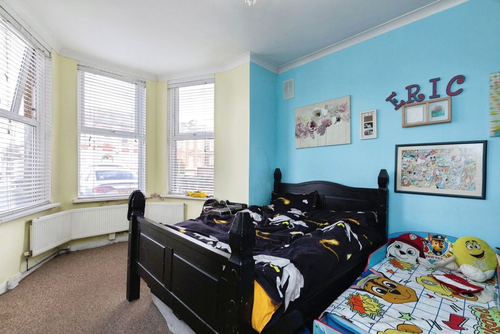 Property photo 3 of 15 Pbox-Img.Jpg