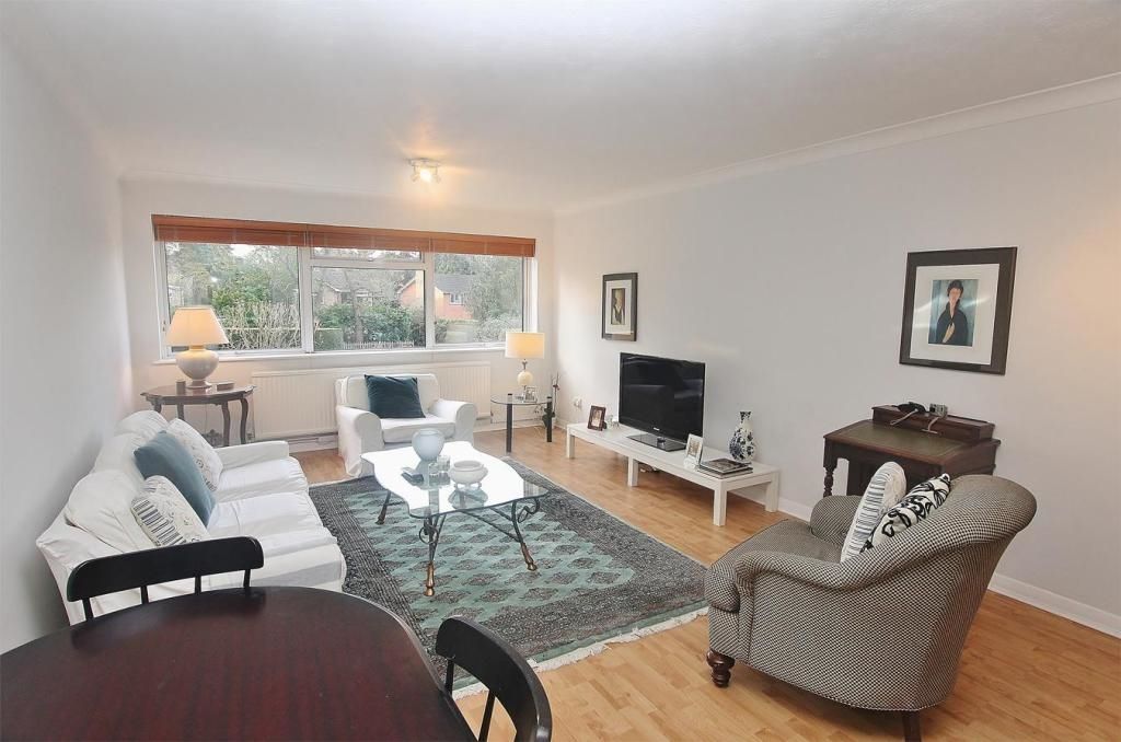 Property photo 2 of 8