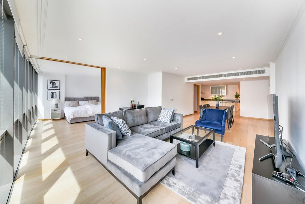 Property photo 1 of 13 Image