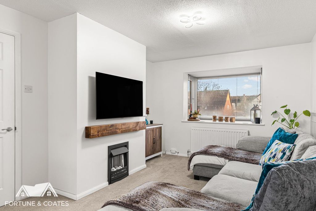 Property photo 3 of 18 Standingford_2.Jpg