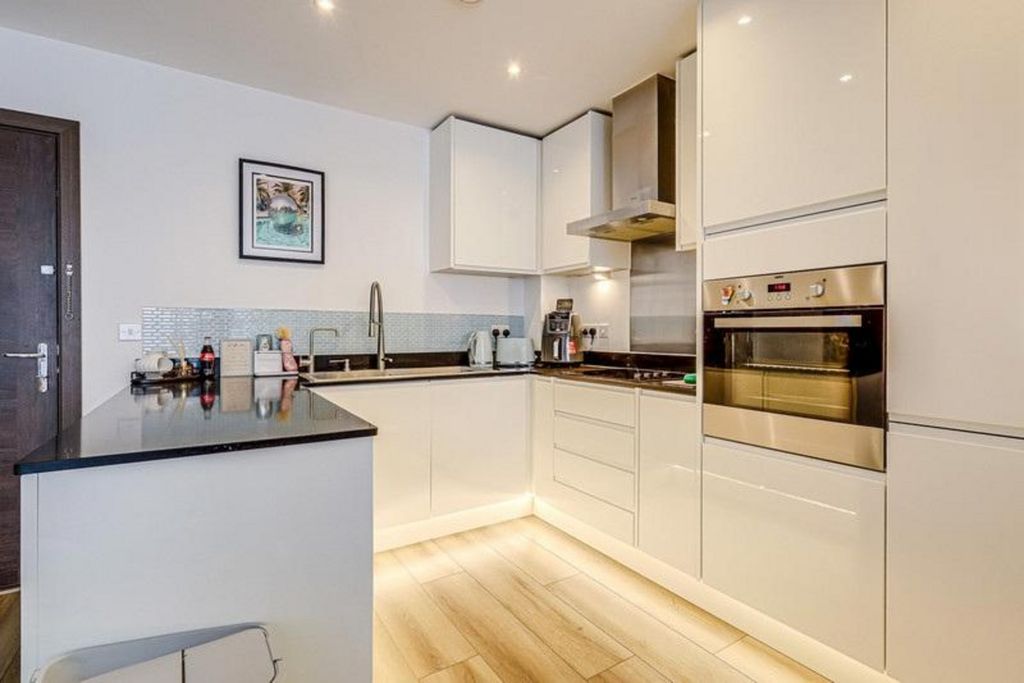 Property photo 2 of 22