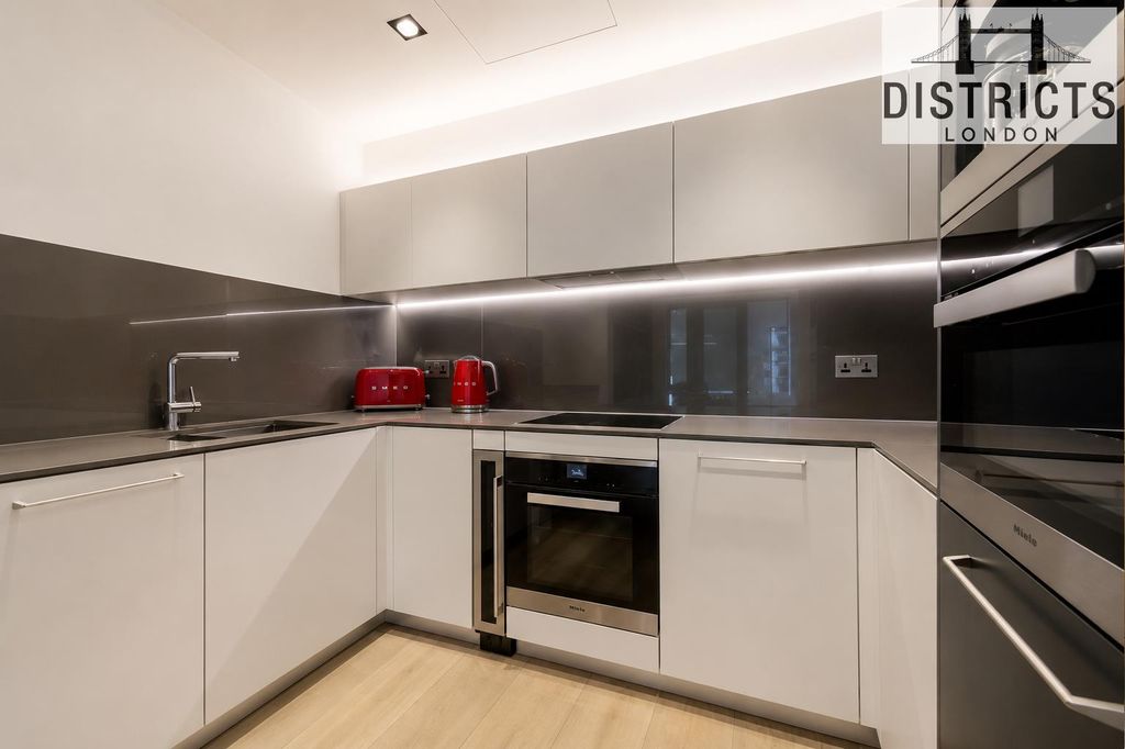 Property photo 2 of 11 Kitchen.Png
