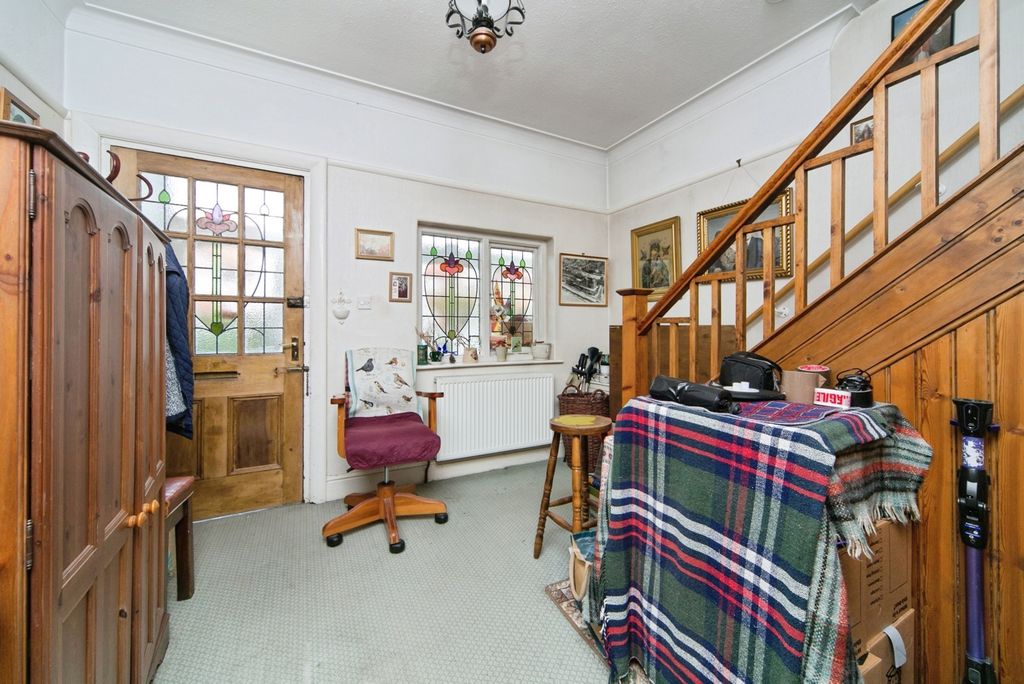 Property photo 2 of 16 Photo