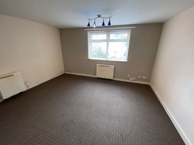 Property photo 2 of 9 Front Description 2