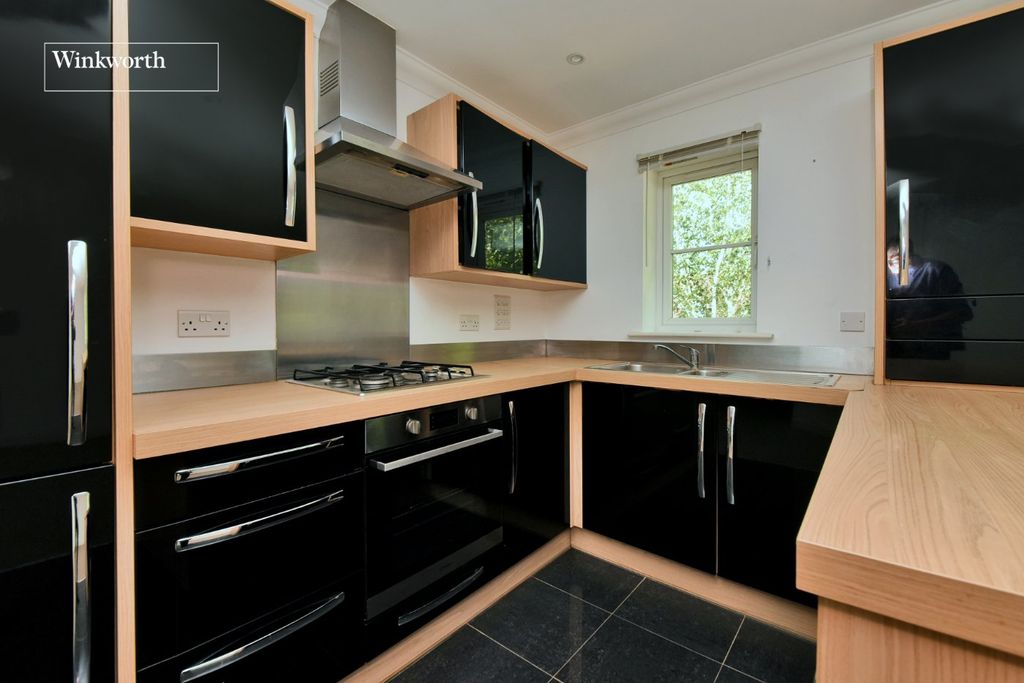 Property photo 2 of 12 Picture No. 14