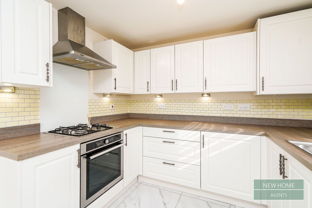 Property photo 3 of 21 Photo 9