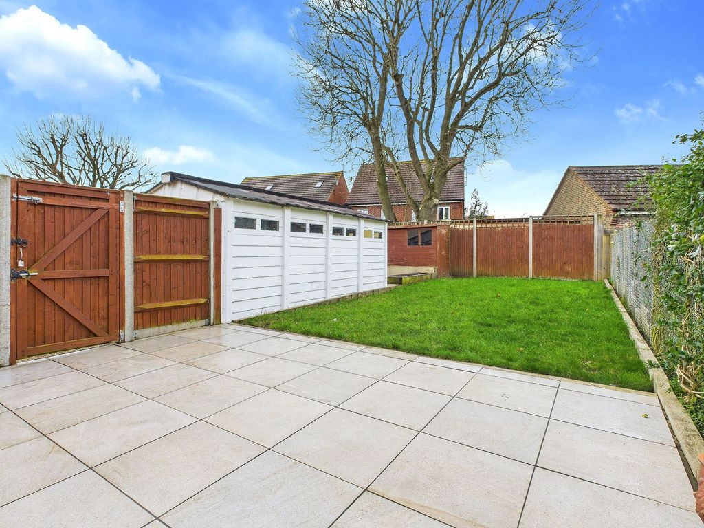 Property photo 3 of 22