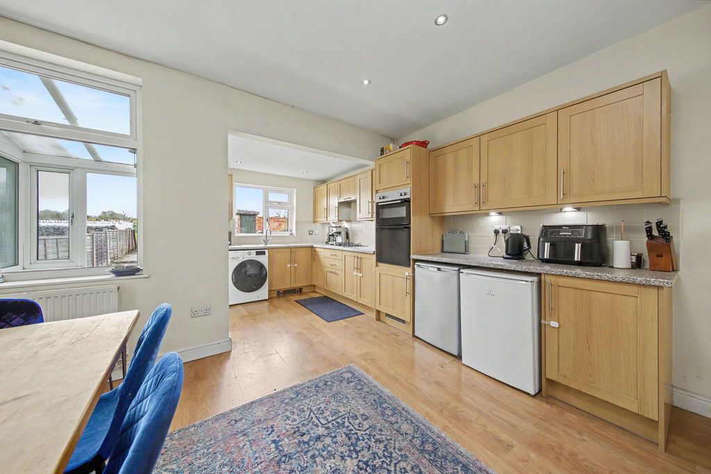 Property photo 3 of 22 Kitchen Diner