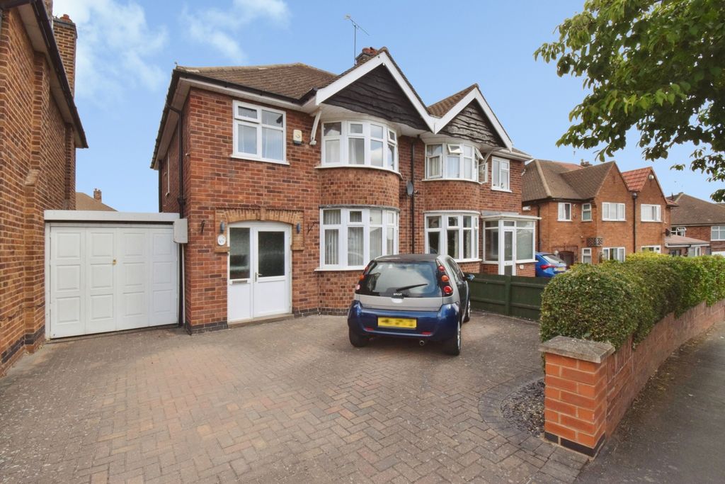 Property photo 2 of 18 Pbox-Img.Jpg
