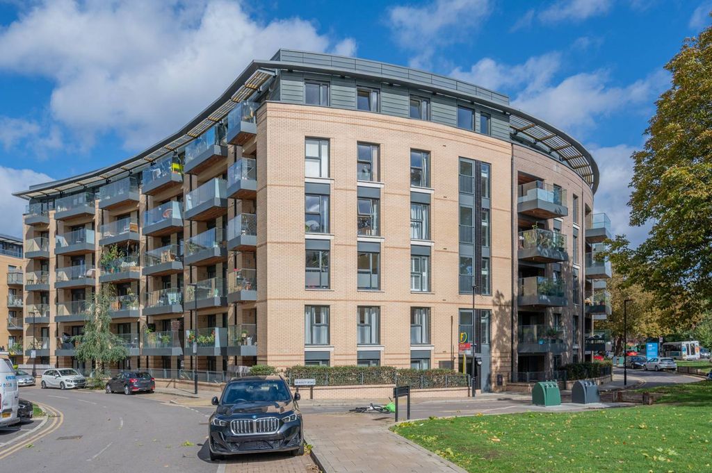 Property photo 2 of 12