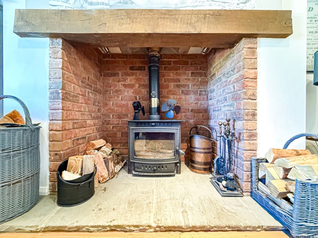 Property photo 3 of 35 4223246