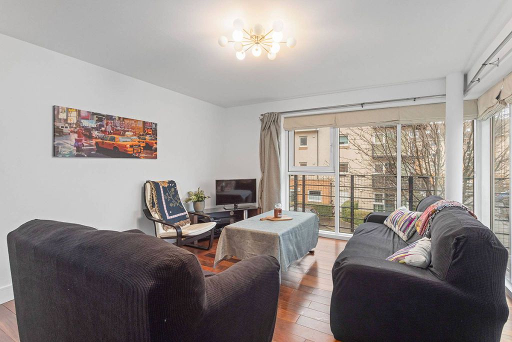 Property photo 3 of 19