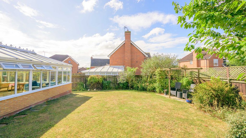 Property photo 2 of 19