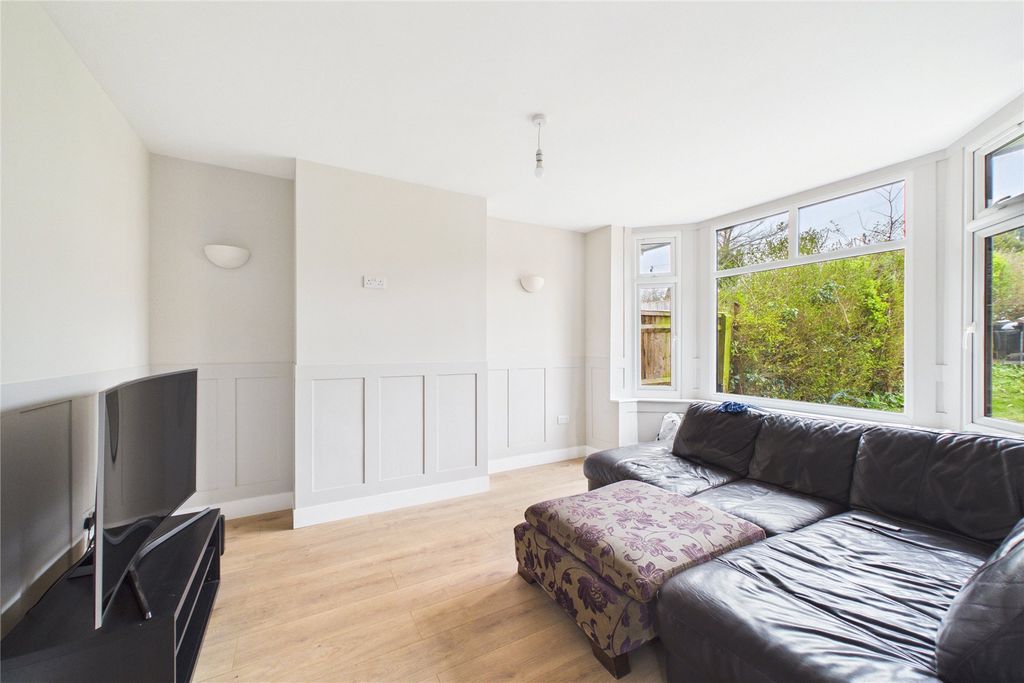 Property photo 3 of 11 Picture No. 06