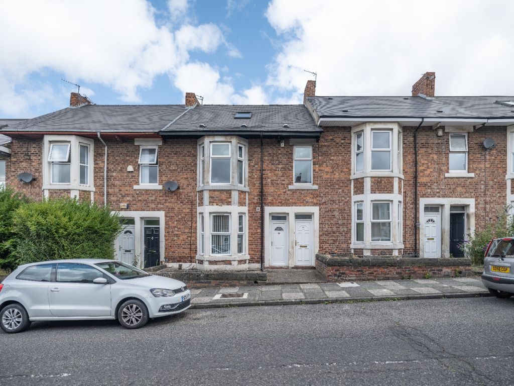 Property photo 2 of 8 3708132