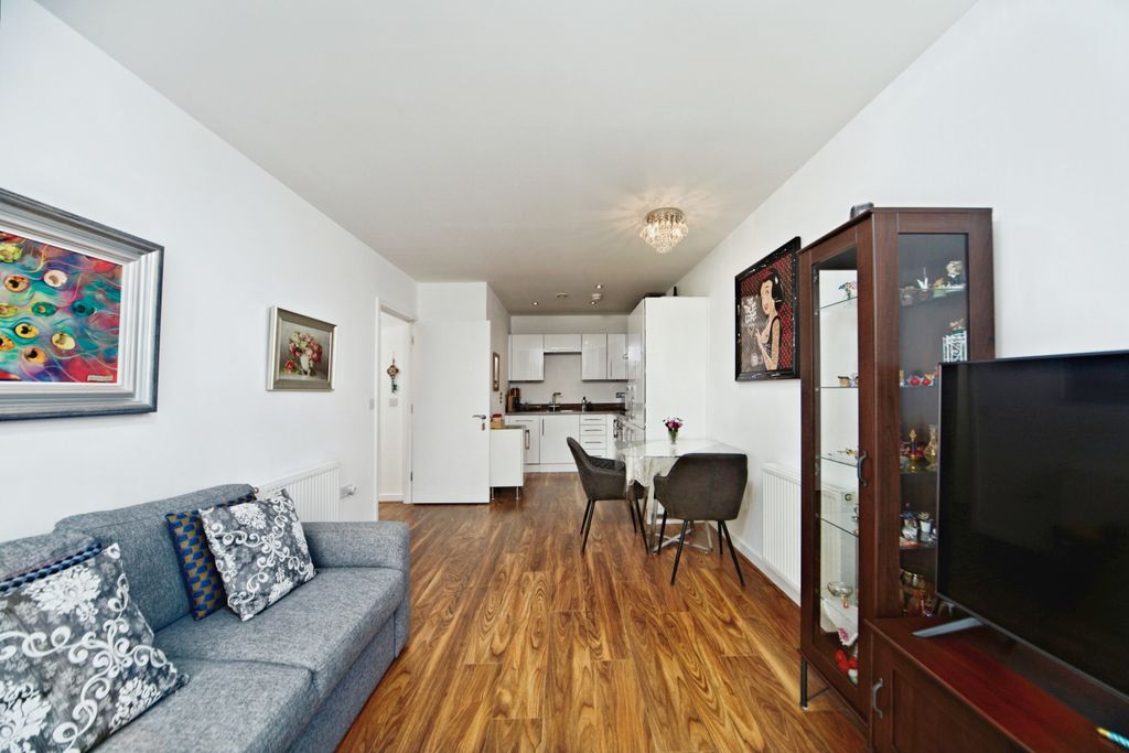 Property photo 1 of 16 Open Plan Living