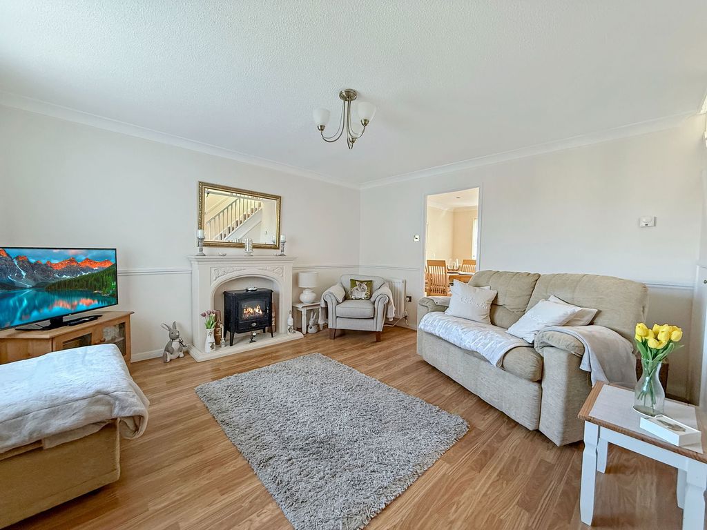 Property photo 3 of 21