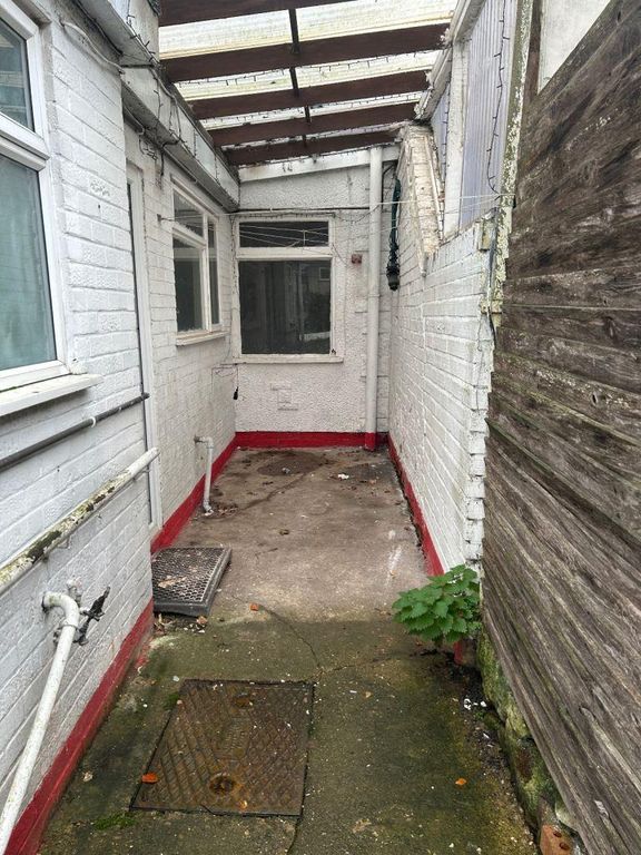 Property photo 3 of 14 Photo 3