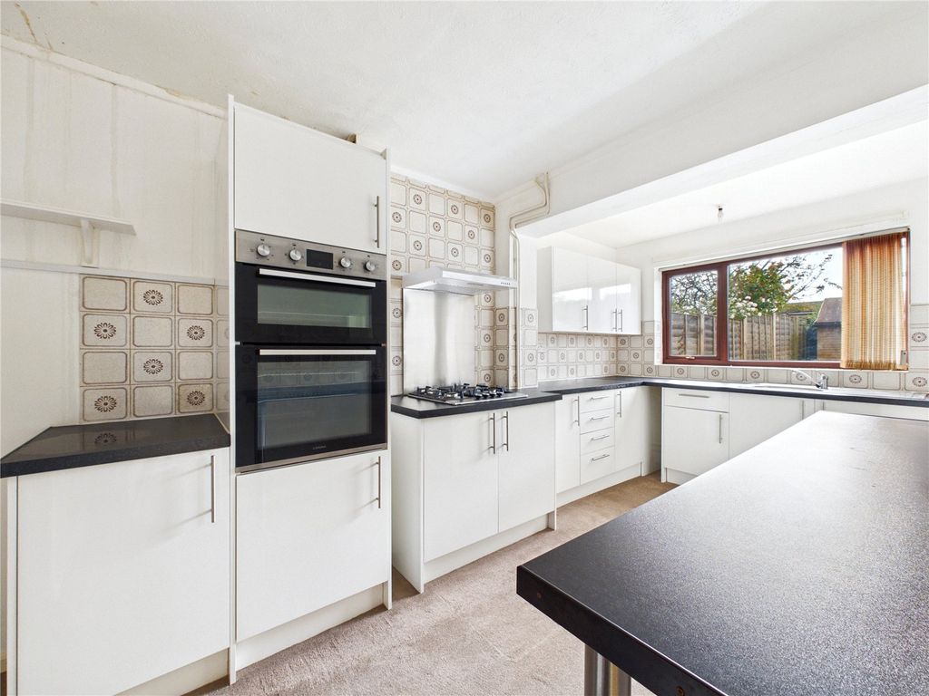 Property photo 3 of 17 Picture No. 37