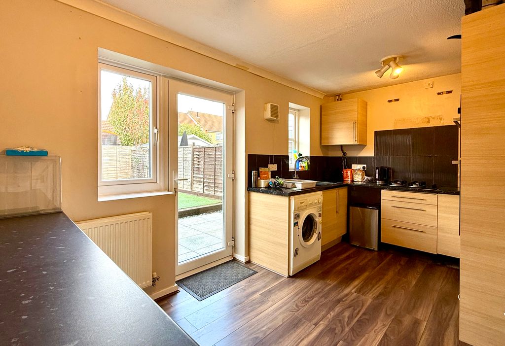 Property photo 3 of 12