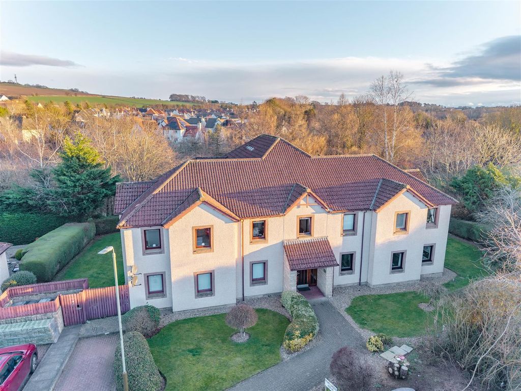 Property photo 1 of 16 23 Braemar Gardens Bf.Jpg