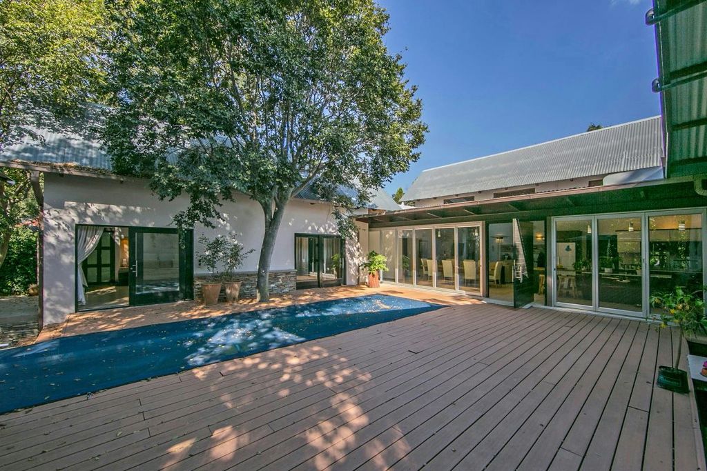 Property photo 1 of 25 Fw1313927