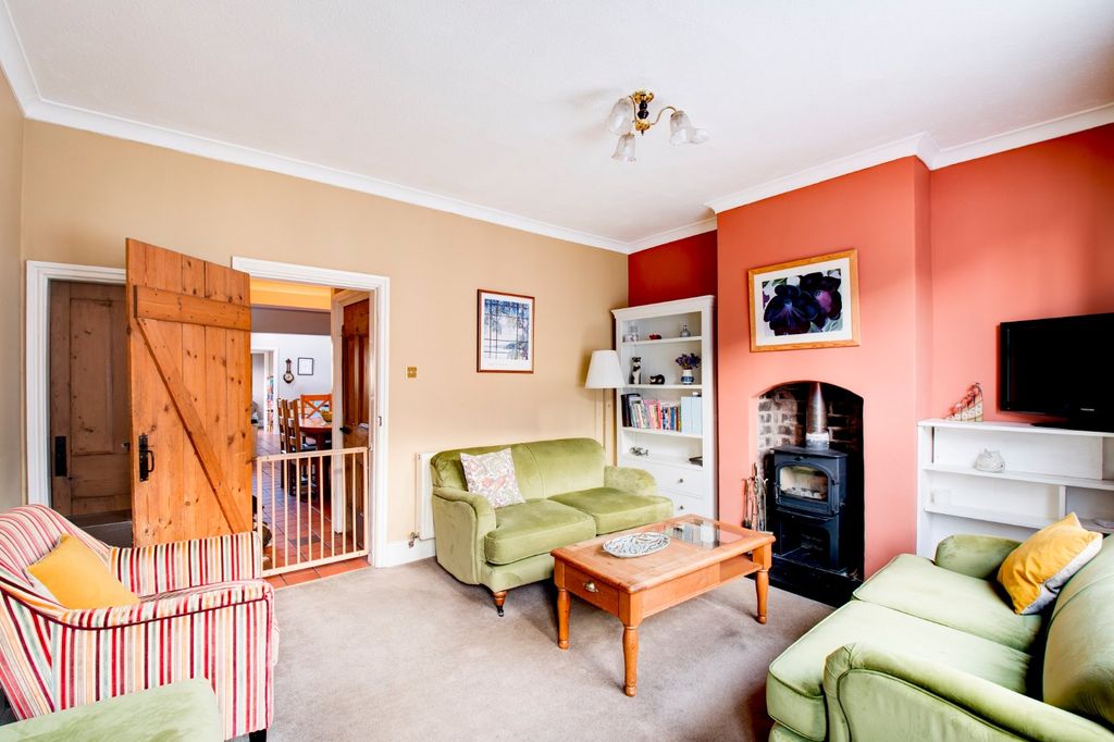 Property photo 2 of 24 Picture No. 04